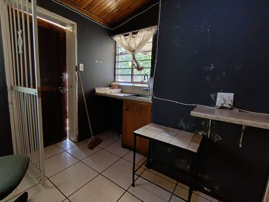 8 Bedroom Property for Sale in Brandwag Free State